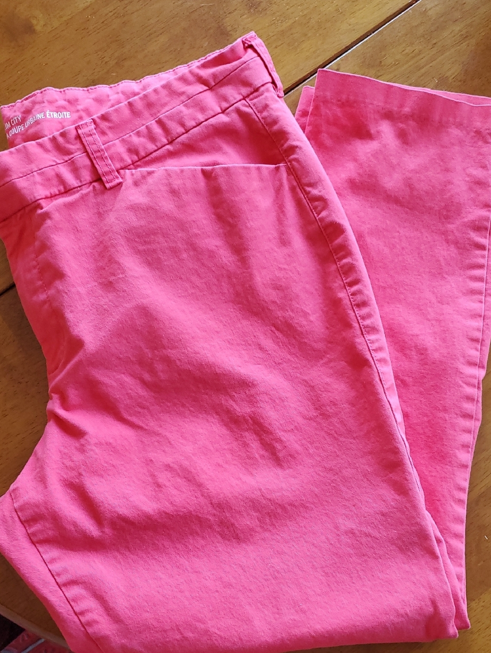 GAP Straight Leg Jeans in Watetmelon